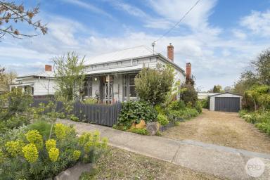 House For Sale - VIC - Redan - 3350 - Charming Victorian Home In Prime Central South Location  (Image 2)