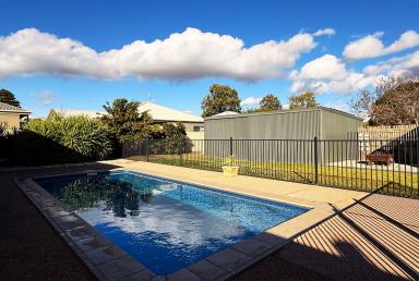 House For Sale - VIC - Nagambie - 3608 - Poolside Living  (Image 2)