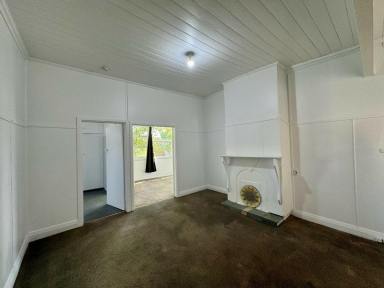 House Leased - NSW - Taree - 2430 - CHARMING 4 - BEDROOM COTTAGE IN TAREE CLOSE TO THE HOSPITAL  (Image 2)