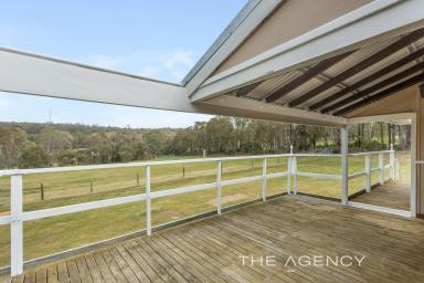 Acreage/Semi-rural For Sale - WA - Wooroloo - 6558 - "Simply Country"  (Image 2)