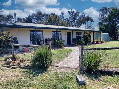 Lifestyle For Sale - VIC - Seaton - 3858 - Perfect Family Hobby Farm/Lifestyle Property  (Image 2)