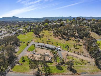 House For Sale - NSW - Tumut - 2720 - Room to move in town!  (Image 2)