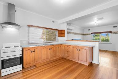 House For Sale - VIC - Mildura - 3500 - Perfect starter or investment!  (Image 2)