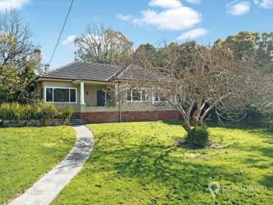 House For Sale - VIC - Foster - 3960 - CHARACTER AND CHARM ON A LARGE BLOCK  (Image 2)