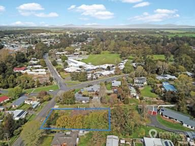 House For Sale - VIC - Foster - 3960 - CHARACTER AND CHARM ON AN EXTRA LARGE BLOCK  (Image 2)