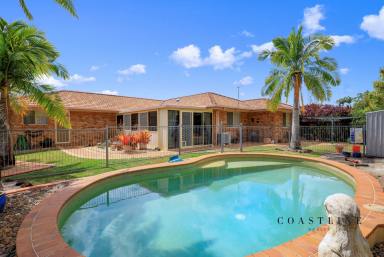 House For Sale - QLD - Bargara - 4670 - Lovely Brick Home close to the Ocean  (Image 2)