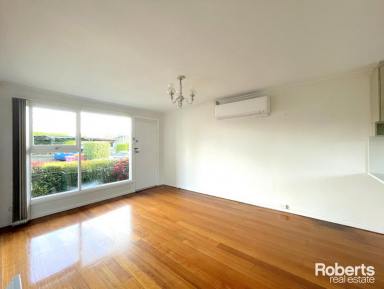 Unit Leased - TAS - Prospect - 7250 - Updated unit  (Image 2)