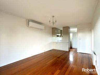 Unit Leased - TAS - Prospect - 7250 - Updated unit  (Image 2)