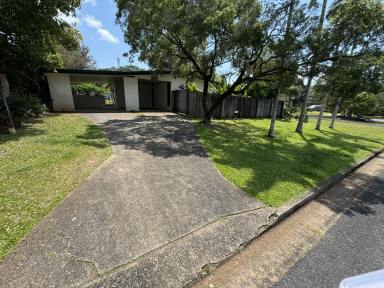 House Leased - QLD - Bayview Heights - 4868 - OUTDOOR ENTERTAINERS DELIGHT  (Image 2)