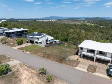 Residential Block For Sale - QLD - Bushland Beach - 4818 - BUILD YOUR DREAM HOME WITH EXCEPTIONAL VIEWS  (Image 2)