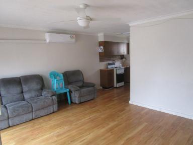 House For Lease - VIC - Bairnsdale - 3875 - TWO BEDROOM UNIT  (Image 2)