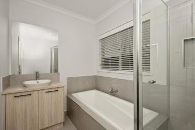 House For Sale - VIC - Strathfieldsaye - 3551 - Modern Home in Popular Strathfieldsaye  (Image 2)