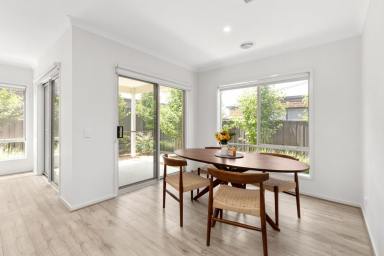 House For Sale - VIC - Strathfieldsaye - 3551 - Modern Home in Popular Strathfieldsaye  (Image 2)