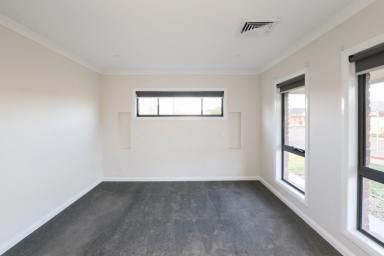 Townhouse For Sale - VIC - Mildura - 3500 - THE EASY OPTION  (Image 2)