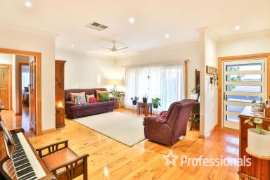 House For Sale - VIC - Mildura - 3500 - Looking for Something Special?  (Image 2)