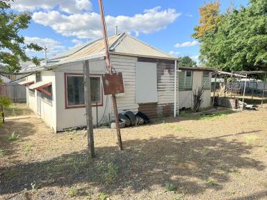 Residential Block For Sale - NSW - Moree - 2400 - Close to the Aquatic Centre  (Image 2)