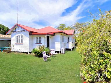 House Sold - QLD - Mareeba - 4880 - CHARMING RENOVATED COTTAGE IN PRIME LOCATION  (Image 2)