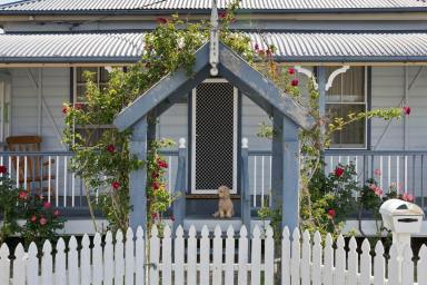 House Sold - QLD - Allora - 4362 - Cute and Charming Cottage in the Heart of Allora  (Image 2)