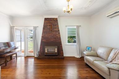 House Sold - QLD - Centenary Heights - 4350 - Classic 1950s Brick with Art Deco Charm  (Image 2)