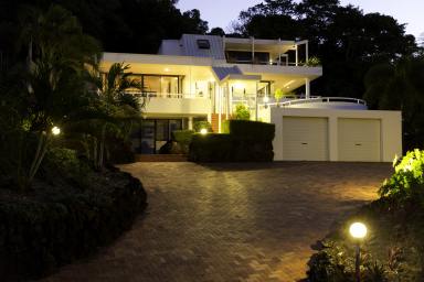 House For Sale - QLD - Qunaba - 4670 - Designer Home With Panoramic Views!!  (Image 2)