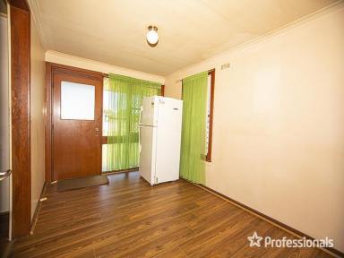 House For Lease - NSW - West Tamworth - 2340 - 34 Bourne Street  (Image 2)