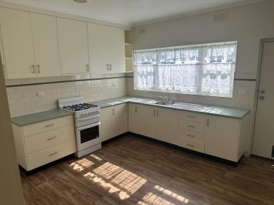 House For Lease - VIC - Portland - 3305 - Lovely 3 Bedroom Home  (Image 2)