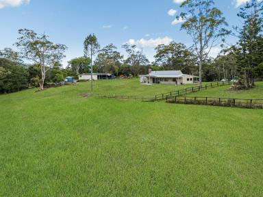 House For Sale - QLD - Mount Mee - 4521 - Fully Renovated Acreage Home  (Image 2)