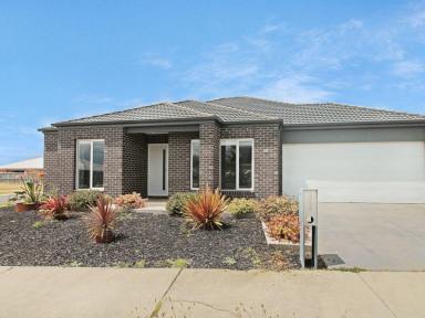 House Leased - VIC - Bairnsdale - 3875 - FAMILY HOME  (Image 2)