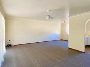 House For Lease - NSW - Taree - 2430 - Tidy 3 Bedroom Home (Image 2)