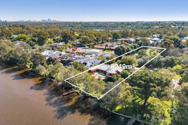 House For Sale - WA - Bassendean - 6054 - A Rare Riverfront Estate: The Ultimate Swan River Masterpiece  (Image 2)