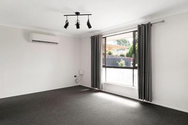 House Leased - QLD - Darling Heights - 4350 - PERFECT HOME IN QUIET STREET CLOSE TO UNI  (Image 2)