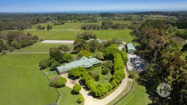 Acreage/Semi-rural Sold - VIC - Balnarring - 3926 - Luxury Living & Equestrian Excellence in the Heart of the Peninsula  (Image 2)