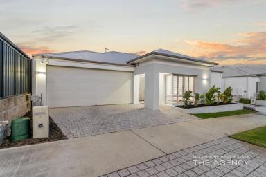 House Sold - WA - Landsdale - 6065 - LUXURY AND CONVENIENCE COLLIDE IN THIS STUNNING LANDSDALE HOME  (Image 2)