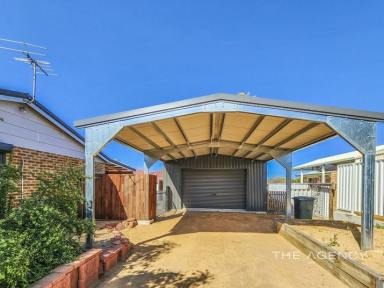 House For Sale - WA - Kalbarri - 6536 - The perfect location!  (Image 2)