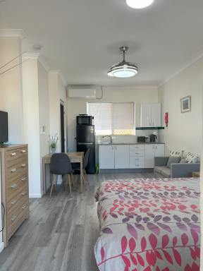 Studio Leased - QLD - Bucasia - 4750 - FULLY FURNISHED STUDIO APARTMENT  (Image 2)