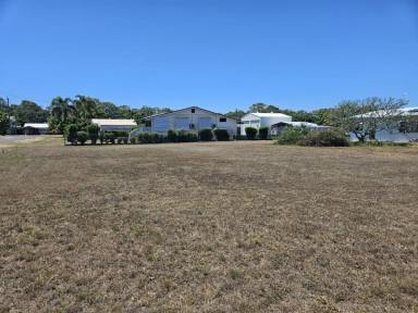 Residential Block For Sale - QLD - Taylors Beach - 4850 - A VERY RARE FIND - VACANT LAND AT TAYLORS BEACH!  (Image 2)