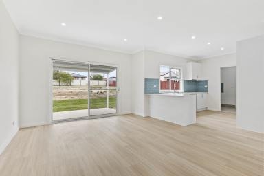 House For Sale - NSW - Wallerawang - 2845 - Stylish new 3-Bedroom Home in Elevated Location  (Image 2)