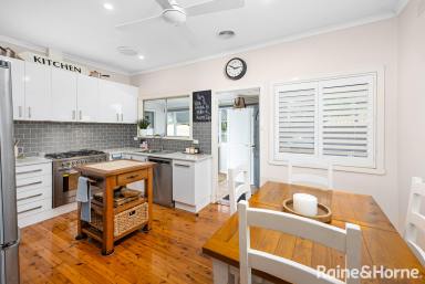 House Sold - NSW - Kooringal - 2650 - Complete Kooringal Charmer  (Image 2)