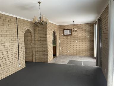 Unit Leased - NSW - East Albury - 2640 - East Albury Hide-away  (Image 2)