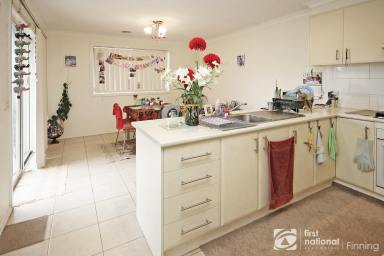 Unit For Lease - VIC - Cranbourne - 3977 - LOVELY 2 BEDROOM UNIT  (Image 2)