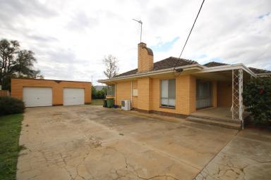 House For Sale - VIC - Lockington - 3563 - 3-BR HOME ON SPACIOUS 1176 m² BLOCK  (Image 2)