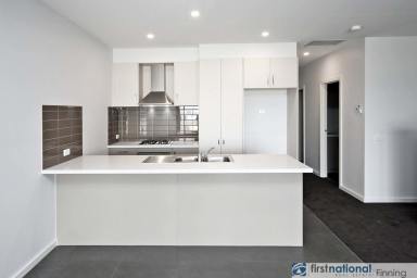 Townhouse Leased - VIC - Cranbourne West - 3977 - PERFECT IF YOU OWN YOUR OWN BUSINESS  (Image 2)