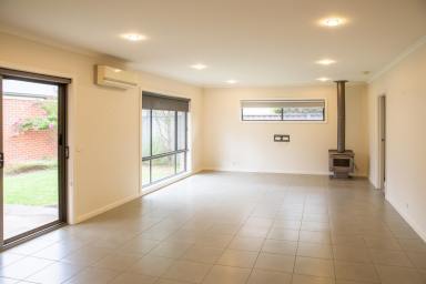 House Leased - VIC - Mansfield - 3722 - Modern Long-Term Living.  (Image 2)