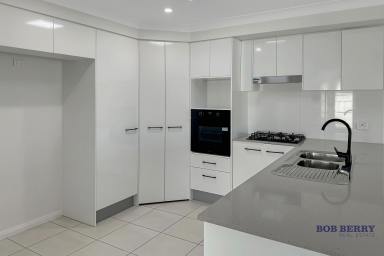 Duplex/Semi-detached Leased - NSW - Dubbo - 2830 - Modern, as new 4-Bedroom Semi-Detached Home  (Image 2)