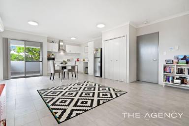 Unit For Sale - WA - Rivervale - 6103 - Contemporary Convenience!  (Image 2)