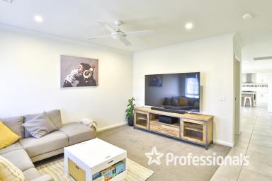 Townhouse Sold - VIC - Mildura - 3500 - Well-Maintained Townhouse in Mildura's Growing Hub  (Image 2)