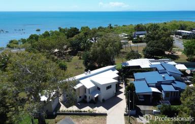 House For Sale - QLD - Slade Point - 4740 - Three Bedroom Beach House on the Waterfront!  (Image 2)
