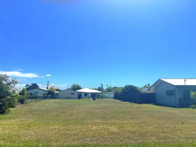 Residential Block For Sale - QLD - Cardwell - 4849 - Level - Ready to Build - Vacant Block in Cardwell!!  (Image 2)