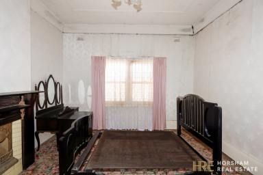 House For Sale - VIC - Warracknabeal - 3393 - Restoration Project  (Image 2)