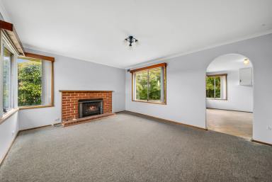 House Leased - TAS - Clarendon Vale - 7019 - Three Bedroom Family Home  (Image 2)